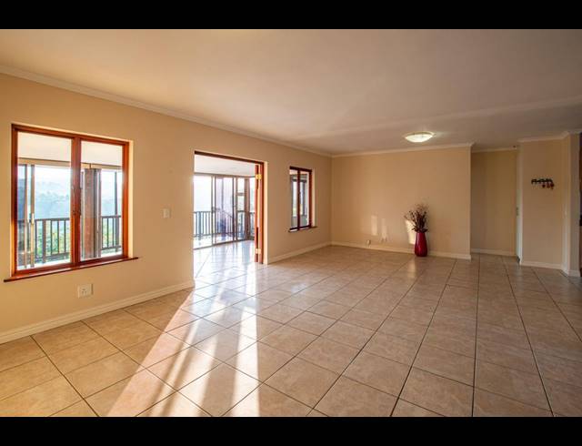 3 BEDROOM TOWNHOUSE FOR SALE IN WATERFALL